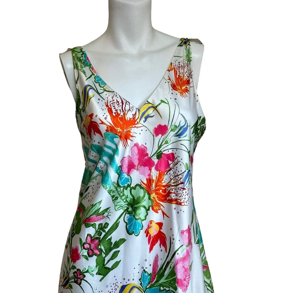 Natori Lotus Pond White W/Mulicolored Floral Night Gown sz S NWT Flaws